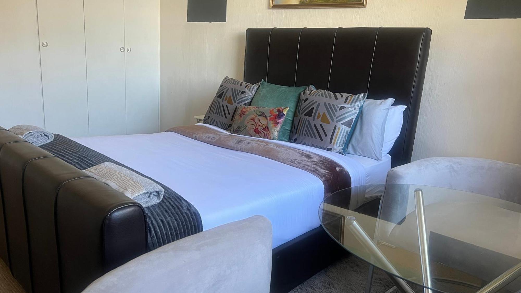 Sizanazo - Double Homestay *